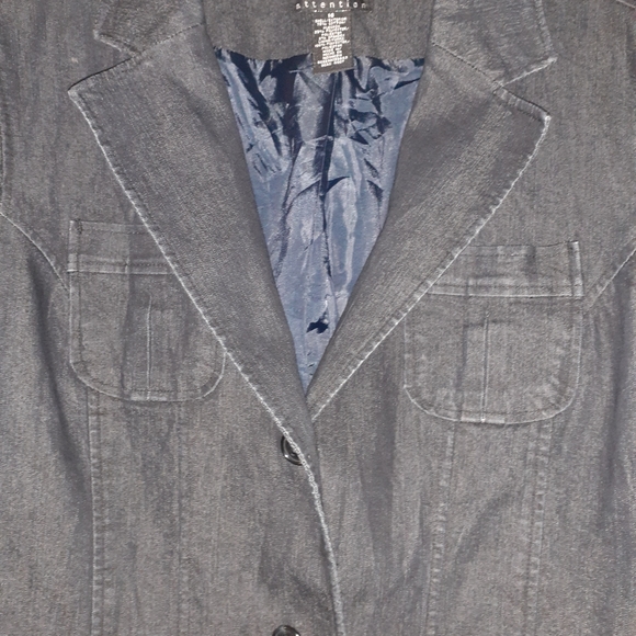 Attention Plus Size Ladies Blazer - Picture 6 of 8